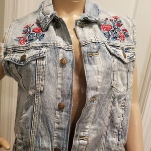 Denim embroidered vest